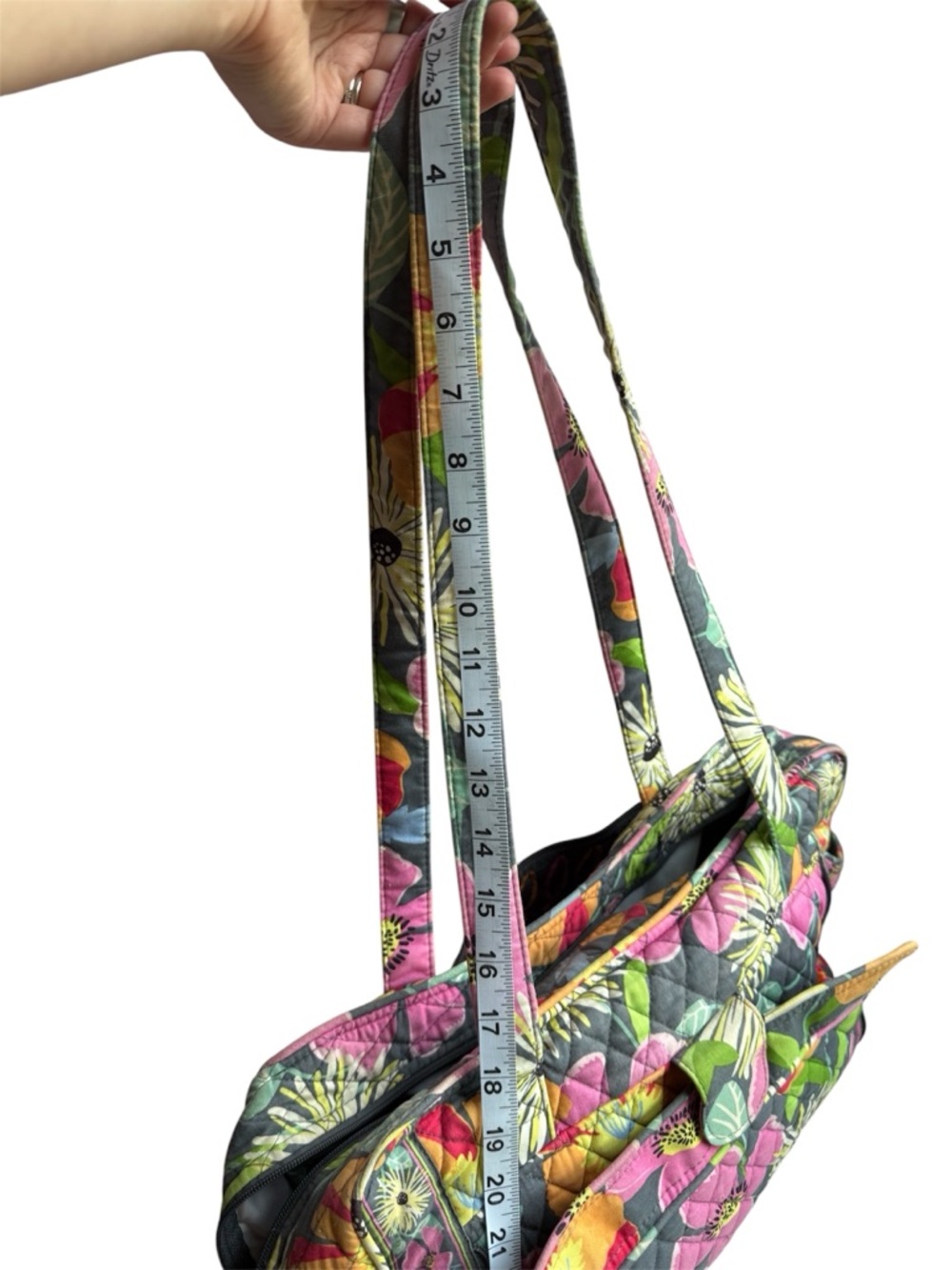 Vera Bradley baby bag in jazzy blooms retired print. Large Shoulder tote bag - Picture 5 of 12